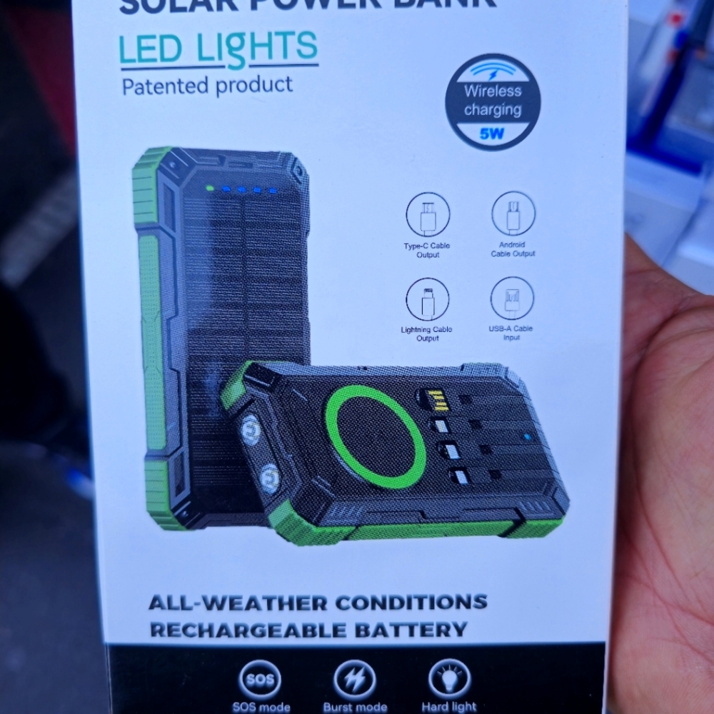 Green and Black Solar Power Bank with LED Lights 36000mah